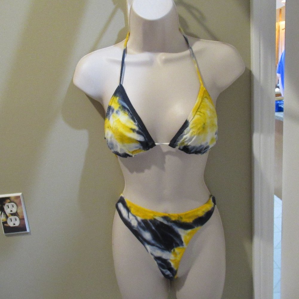 NWT 2 PC BIKINI SWIMWEAR COLLEGIATE GEAR